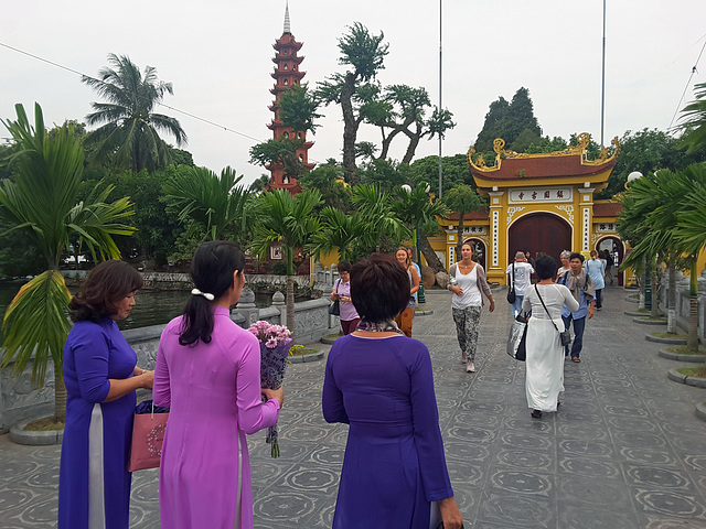 Stylish visit to the Temple