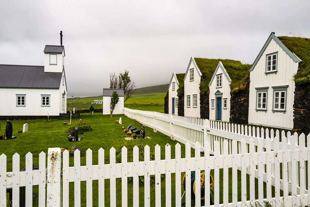 Grenjaðarstaður