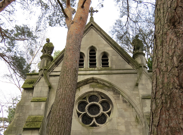 st marylebone / east finchley cemetery, london