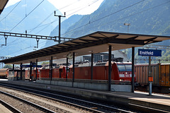 Vier Lokomotiven der Reihe 185 im Bahnhof Erstfeld
