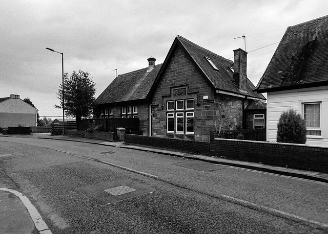 Dumbarton Road, Bowling