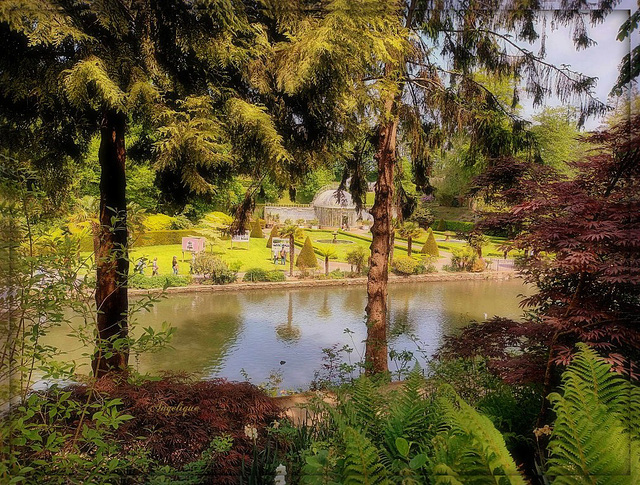 Château des Ravalets  le parc....Belle journée à tous❤️