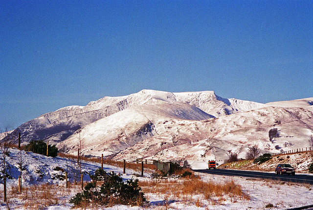 Junction of the A66 and the A5091 looking to Blencathra on the right (Feb 1996)