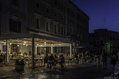 abends an der Piazzale Lenio Flacco (© Buelipix)