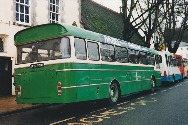 King Alfred UOU 419H in Winchester - 1 Jan 2004 (519-8A)