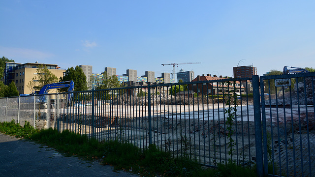 Demolition of an old school