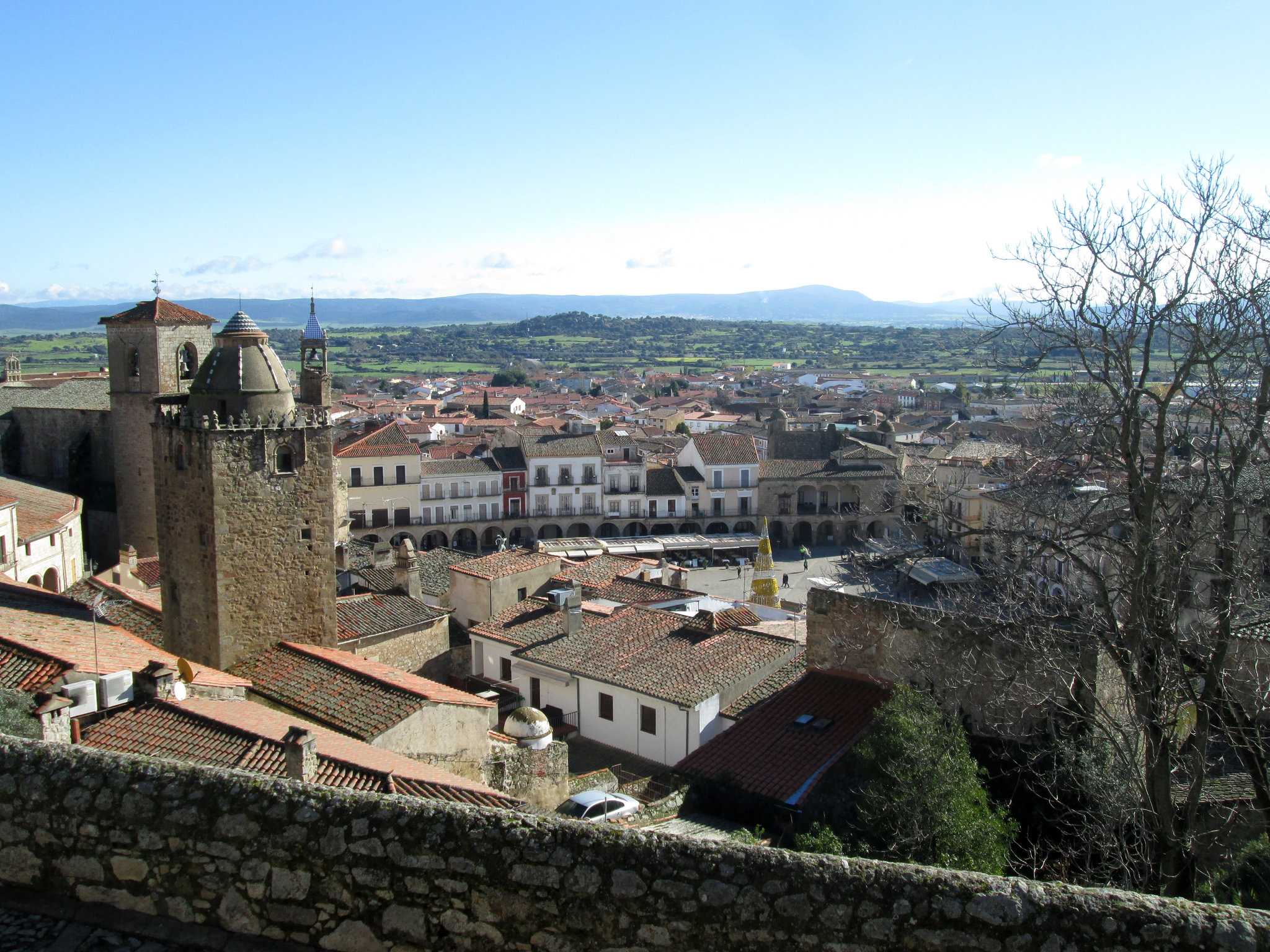 Overview to Praza Mayor.