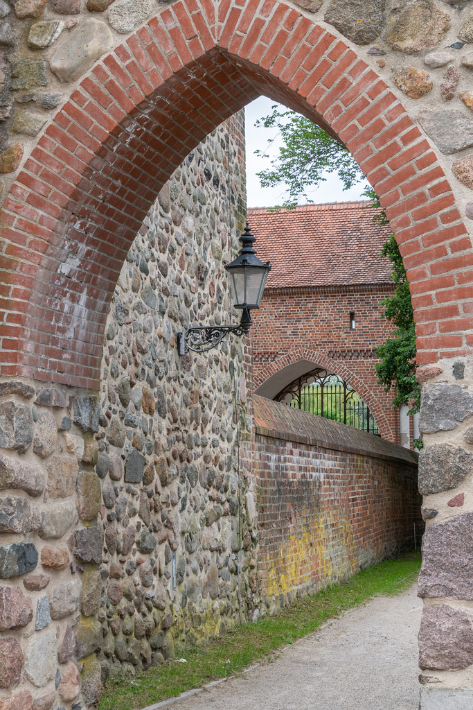 Neubrandenburg, Treptower Tor 07