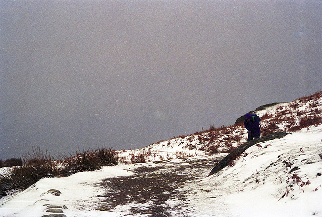 On the path towards Hare Shaw the visibility reduces!