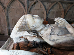 norbury church, derbs (55)effigy on tomb of sir ralph fitzherbert +1483