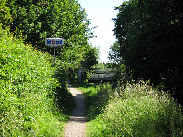 Approaching Bridge No.62 on the Staffs and Worcs Canal