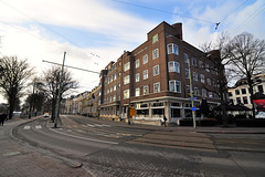 Building on the corner of Lange Vijverberg and Toernooiveld
