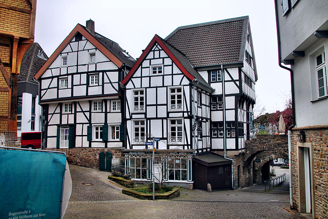 Fachwerkhäuser an der Bogenstraße (Mülheim an der Ruhr) / 30.03.2024