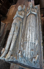 norbury church, derbs (49) effigy on tomb of sir ralph fitzherbert +1483