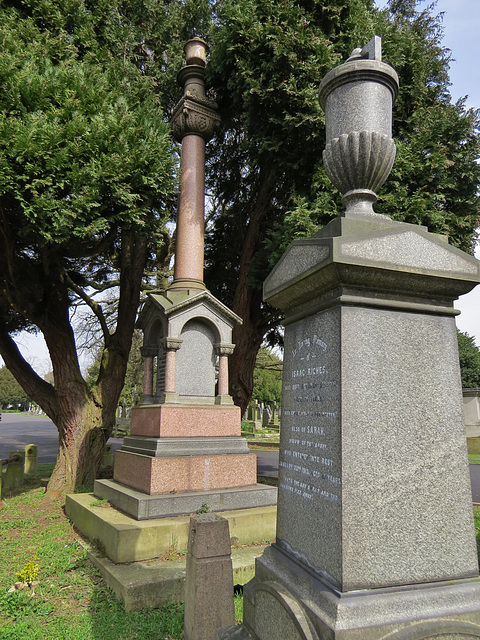 st marylebone / east finchley cemetery, london