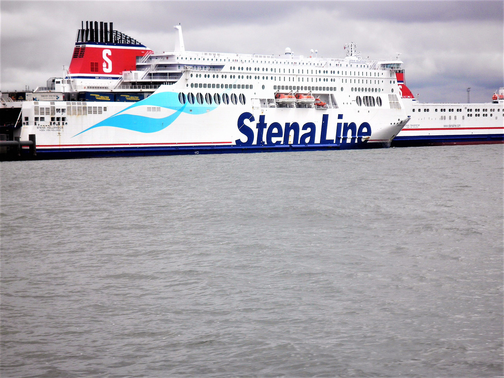 Stena Hollandica