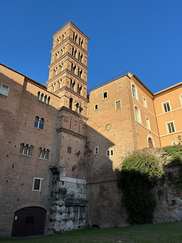 Campanile dei Santi Giovanni e Paolo.