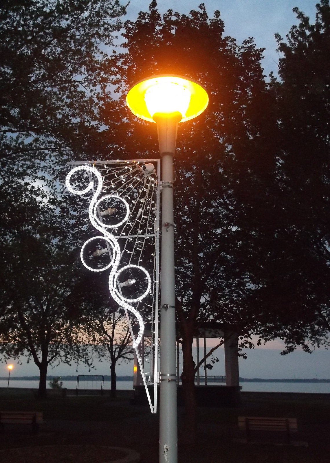 Lampadaire pré coucher de soleil