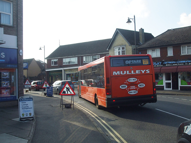 DSCF0211 Mulleys Motorways CN54 HFC in Mildenhall - 3 Nov 2017