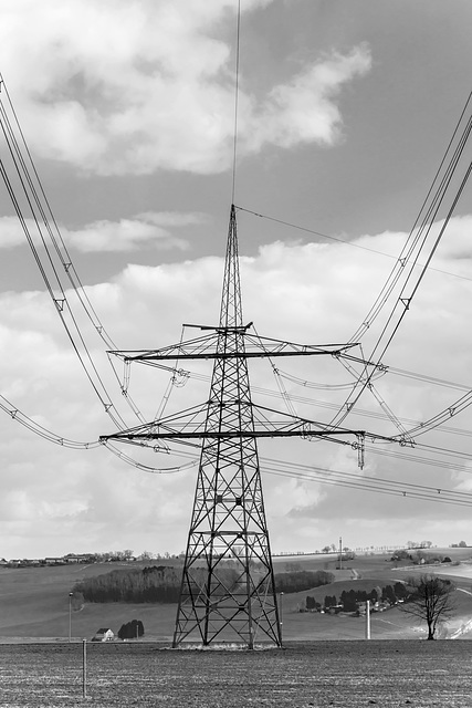 mit 110 kV die Fäden in der Hand