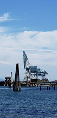 barge loader - columbia river - kelly point park