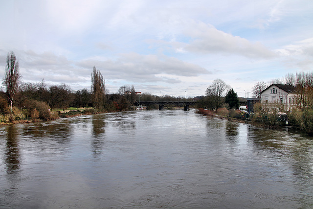 Ruhr von der Kurt-Schumacher-Brücke aus (Essen-Überruhr) / 10.02.2024