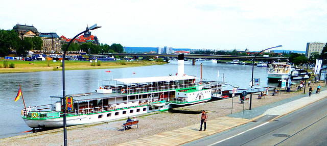 Dresden. Elbufer. ©UdoSm