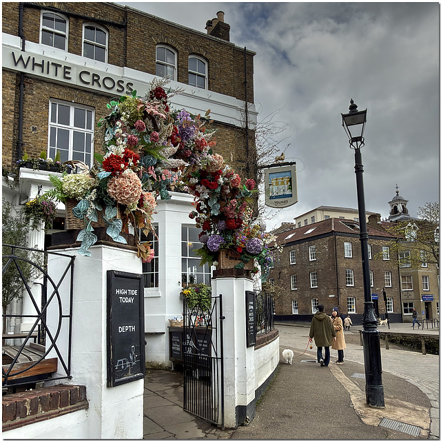 The White Cross, Richmond