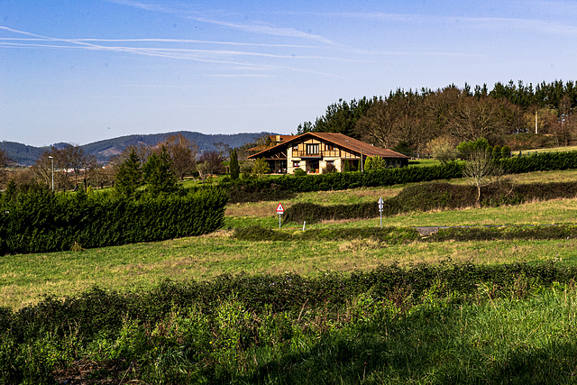 Casa típica del agro vasco