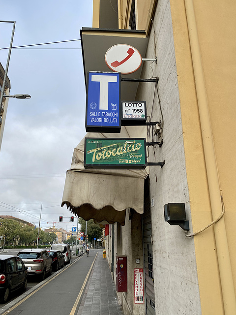 Modena 2021 – Tabacchi and telephone
