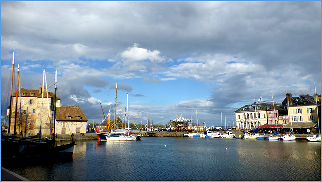 Voir et revoir Honfleur...