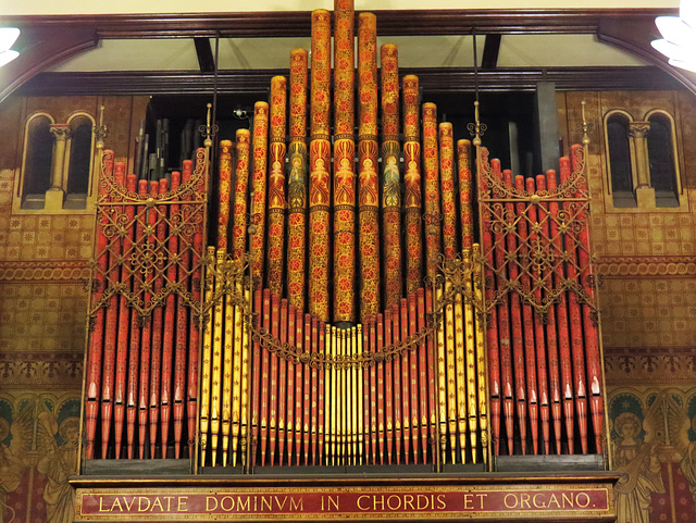 kings college university chapel, strand, london