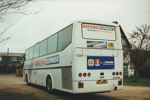 Arriva Northumbria WLT 859 (K121 HWF) at Whittlesford - April 1999