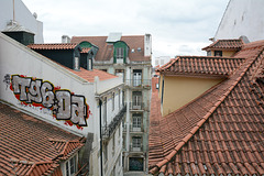 The Roofs and Upper Floors of Lisbon