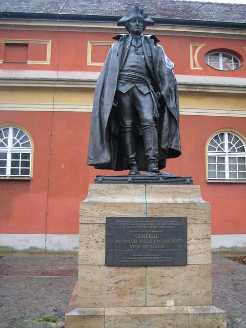 08/365 - Potsdam  - Denkmal General von Steuben