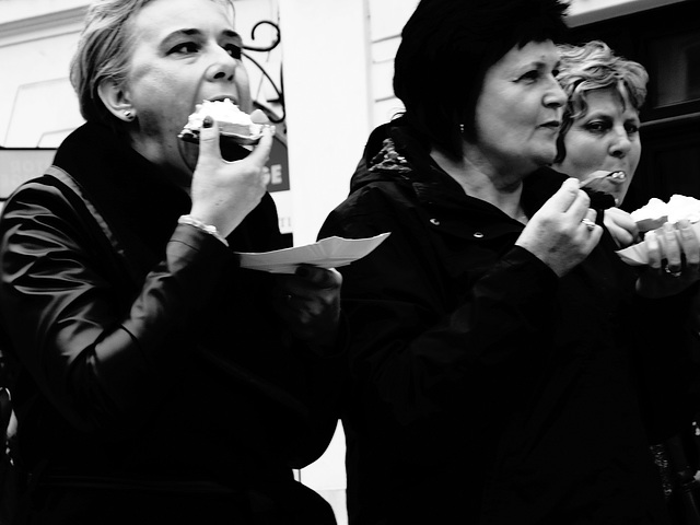 La Grande Bouffe   in Kraków Street Photo