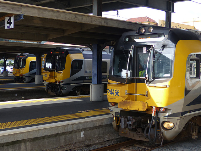 Metlink EMUs at Wellington (4) - 27 February 2015