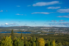 Blick vom Dundret über den Vassaraträsket auf Gällivare (© Buelipix)