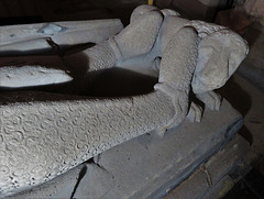 norbury church, derbs (19)c14 effigy on tomb of sir henry fitzherbert +1315