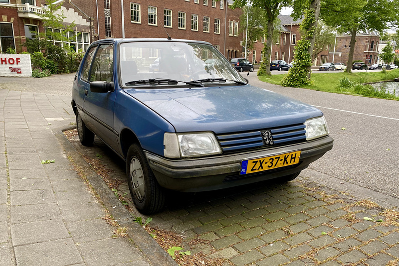 1991 Peugeot 205 XL 1.1 Jubilee