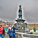 Nepomukstatue auf der Karlsbrücke in Prag
