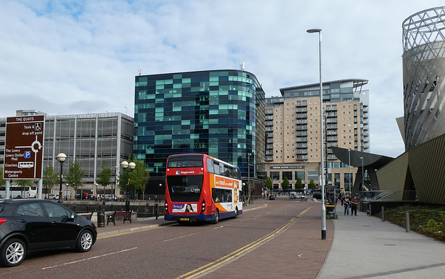 Stagecoach 10419 (SL64 JBE) at Salford Quays - 24 May 2019 (P1020125)