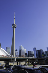 view from Harbour Front Parking to the CN Tower (© Buelipix)