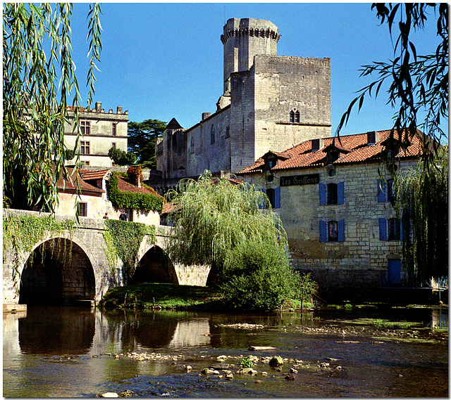 The River Dronne at Bourdellais