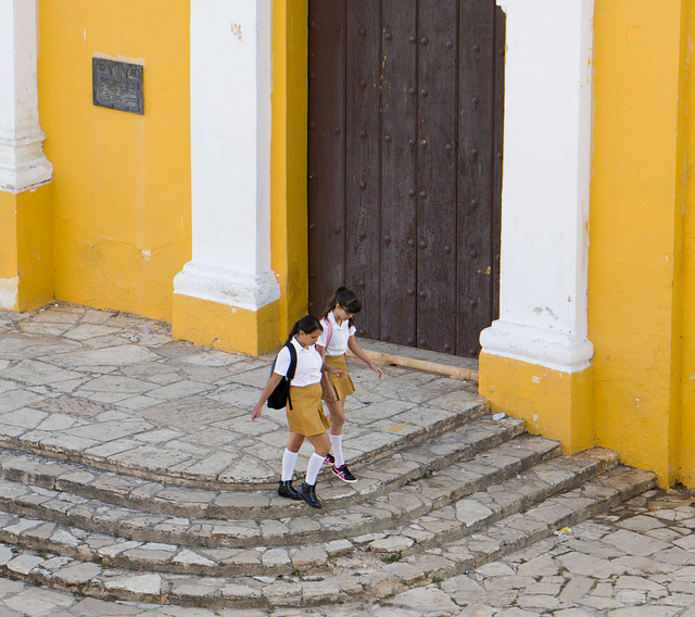 Schoolgirls, Remedios, Cuba