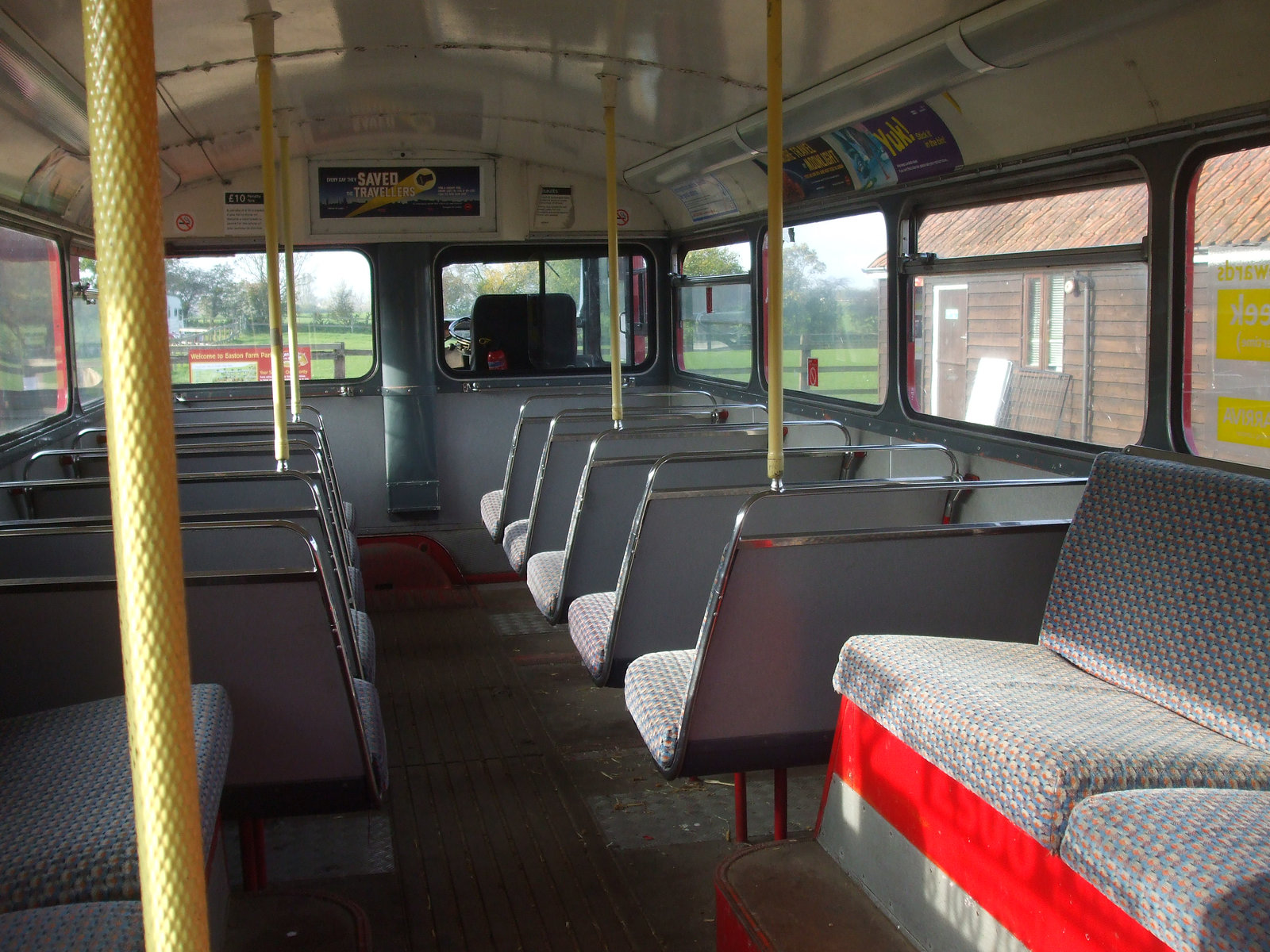 DSCF2012 Former London Transport RM664 (WLT 664) (860 UXC)