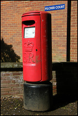 K-type pillar box