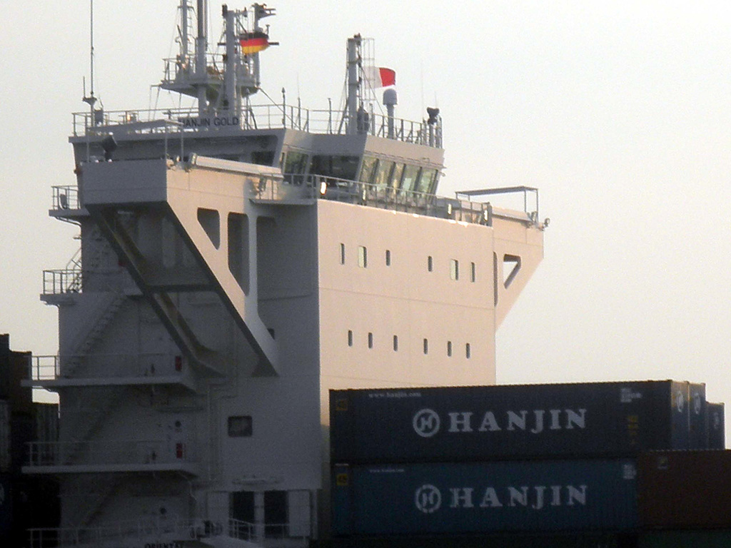 Container u. Deckhaus der Hanjin Gold