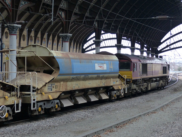 66184 at York (1) - 23 March 2016