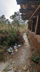 Ruine et détritus / Ruin and rubbish